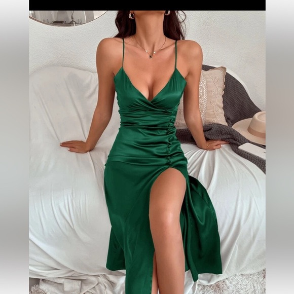 SHEIN dark green satin split dress - Picture 4 of 7